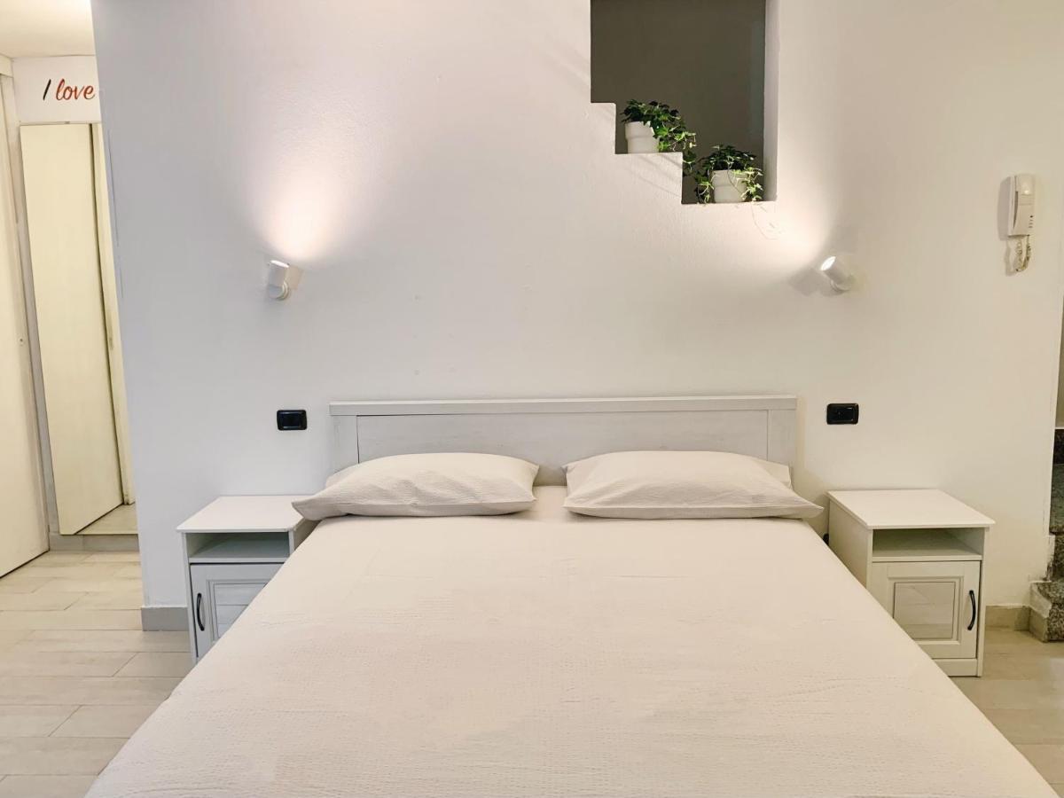 Appartement Comodo Loft Centrale - Pt Venezia à Milan Extérieur photo